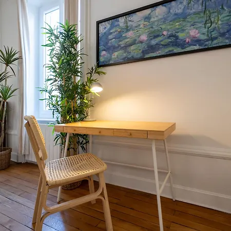 Le Cocon Urbain Maison, 6 Personnes, Avec Parking Proche Tram Et Metro *