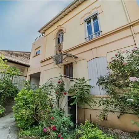 Le Cocon Urbain Maison, 6 Personnes, Avec Parking Proche Tram Et Metro *